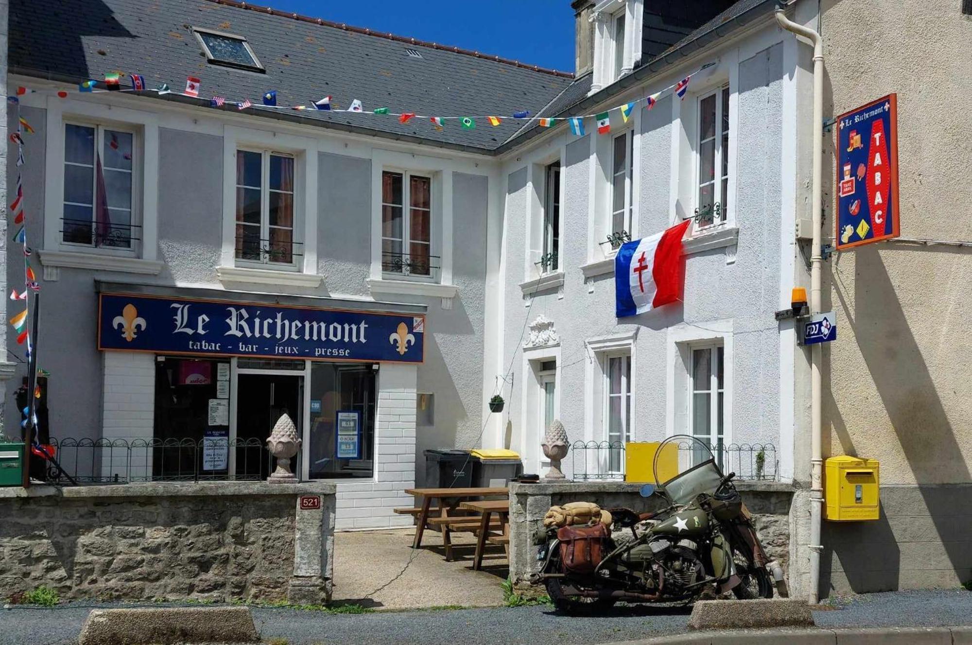 Chambre pour 2 personnes à Formigny Extérieur photo